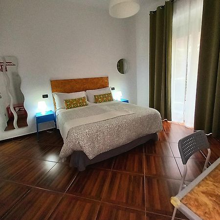 Your Bed Napoli Экстерьер фото