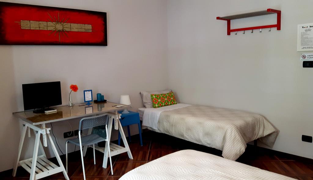 Your Bed Napoli Экстерьер фото